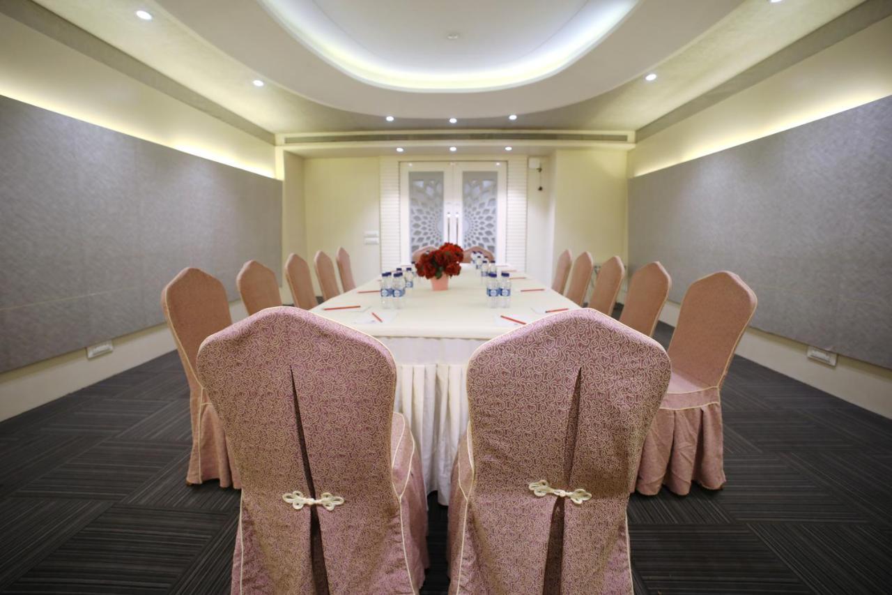 เดอะ ไบค์ สุรัช พลาซา Hotel ธาเน ภายนอก รูปภาพ