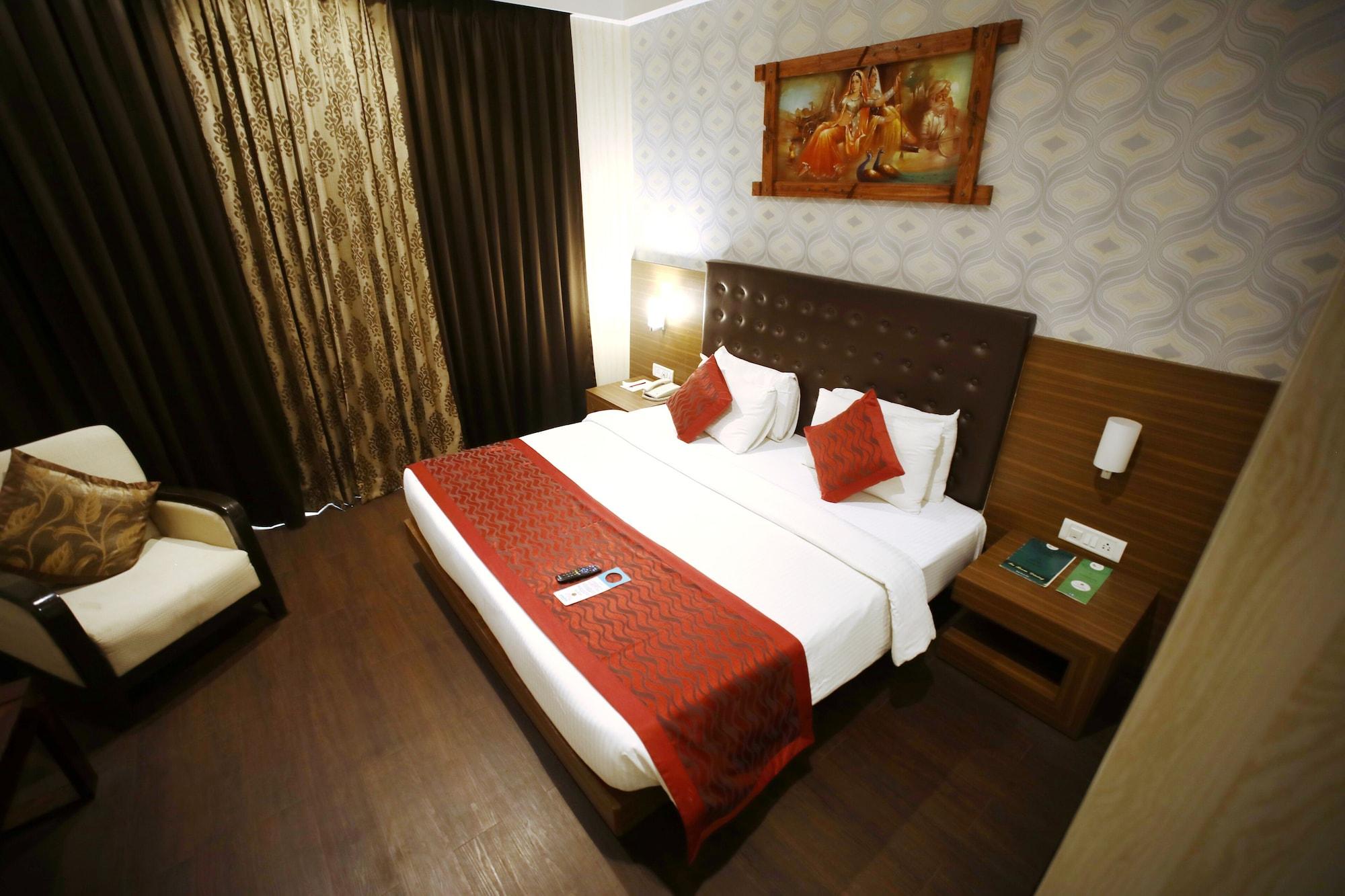 เดอะ ไบค์ สุรัช พลาซา Hotel ธาเน ภายนอก รูปภาพ