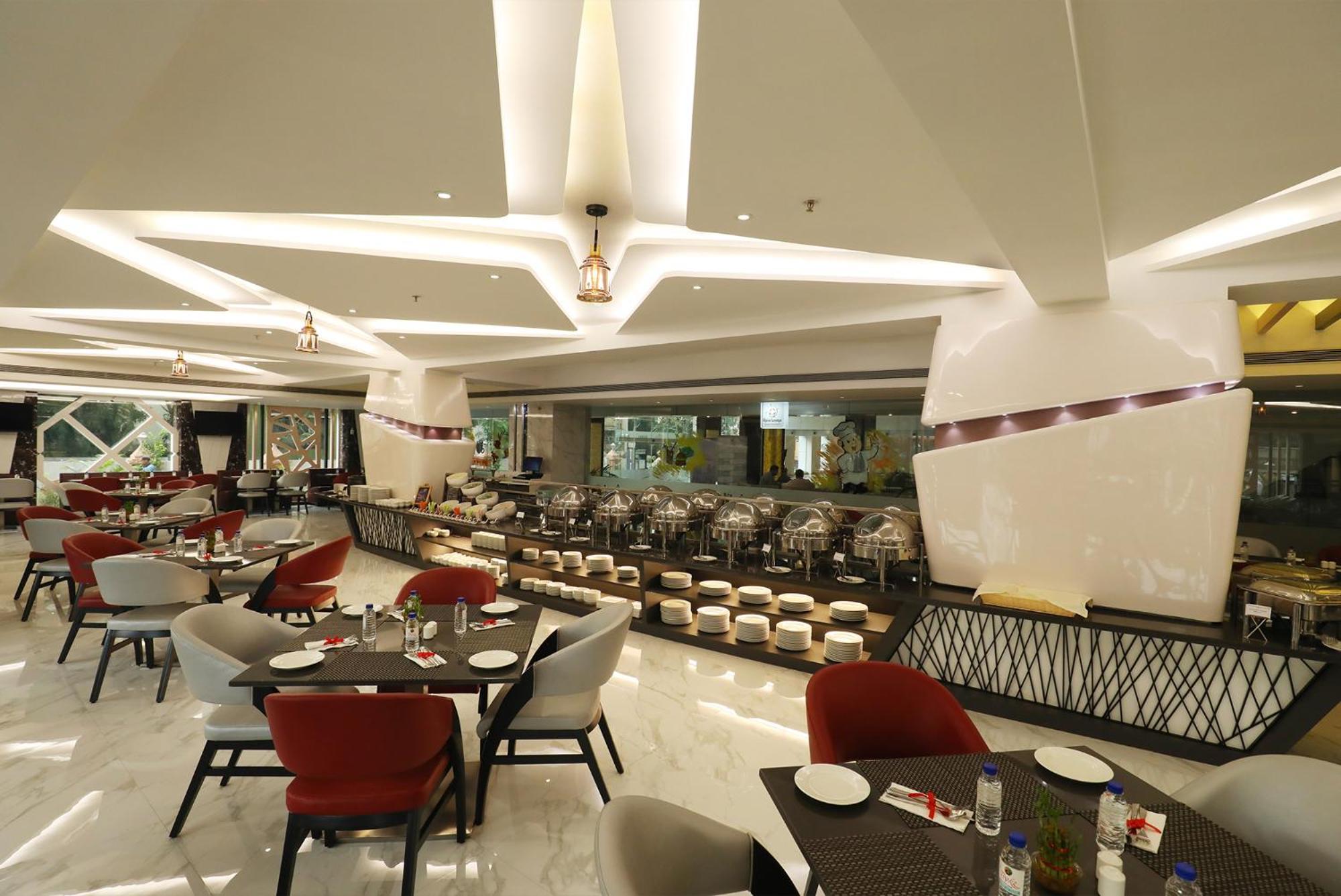 เดอะ ไบค์ สุรัช พลาซา Hotel ธาเน ภายนอก รูปภาพ