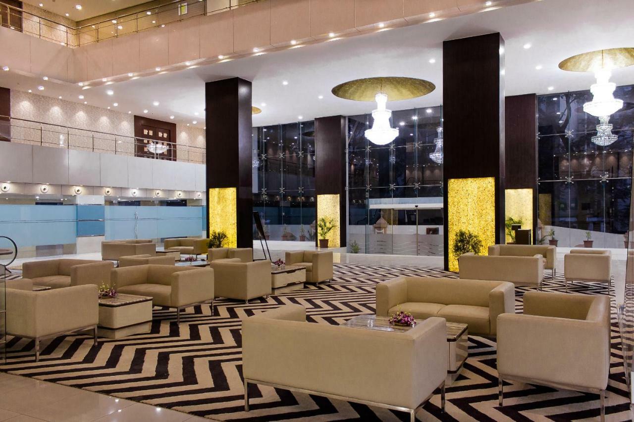 เดอะ ไบค์ สุรัช พลาซา Hotel ธาเน ภายนอก รูปภาพ