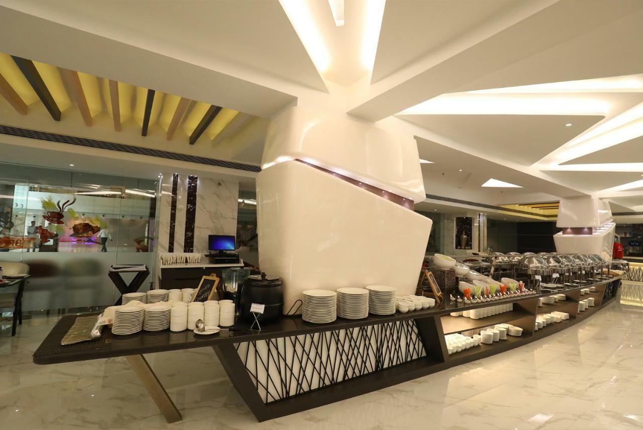เดอะ ไบค์ สุรัช พลาซา Hotel ธาเน ภายนอก รูปภาพ